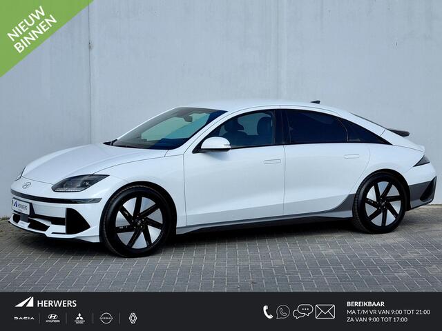 Hyundai IONIQ 6 Connect 77.4 kWh Automaat / Lederen Bekleding / Elektr. Achterklep / Cruise Control Adaptief / Camera / Navigatie / Stoelverwarming