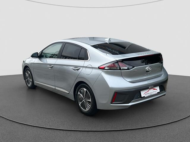 Hyundai IONIQ 1.6 GDi PHEV Premium Sky | Infitiy | Stoelkoeling | Adaptive | Camera