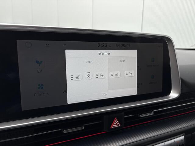 Hyundai IONIQ 6 First Edition AWD 77.4 kWh Schuifkanteldak / Lederen bekleding / Airco / Stoel verwarming - verkoeling / Stuurverwarming /