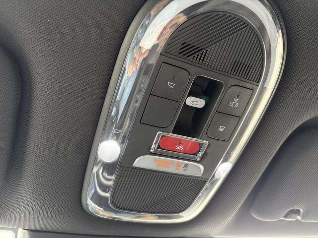 Hyundai IONIQ 6 First Edition AWD 77.4 kWh Schuifkanteldak / Lederen bekleding / Airco / Stoel verwarming - verkoeling / Stuurverwarming /