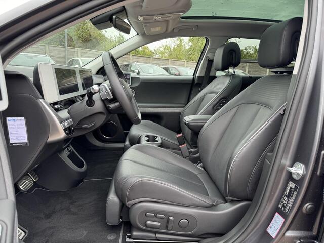 Hyundai IONIQ 5 Lounge AWD 77.4 kWh Panoramadak + Digitale Buitenspiegels | Matte Lakkleur | 20'' Velgen | BOSE Audio | Vol-Leder | Stuur- + Stoelverwarming | Rijklaarprijs!