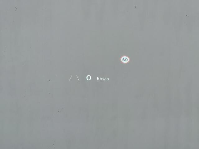 Hyundai IONIQ 5 Lounge 77.4 kWh Automaat / HUD / Apple Carplay Android Auto / Stuur-, Stoel en Achterbankverwarming / Rondomzicht camera / Elektrische achterklep / Trekgewicht 1600 kg / Bose Audio Systeem / Warmtepomp /