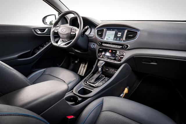 Hyundai IONIQ 1.6 GDi Blue Drive Premium | Leder | Schuifdak | Carplay | Stoelventilatie | Memory | Infinity audio