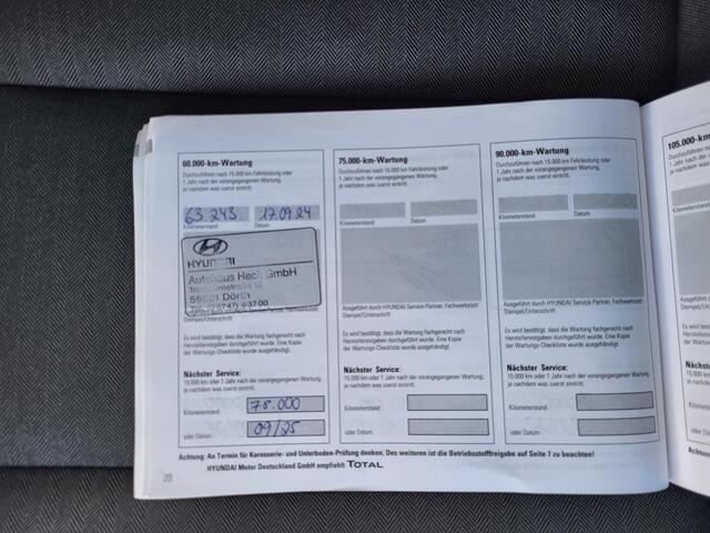 Hyundai IONIQ 1.6 GDi PHEV Comfort Automaat / Navigatie / Camera / Android Auto / Apple Carplay / Infinity-Sound / Cruise Control Adaptief / Stuur- en voorstoel verwarming