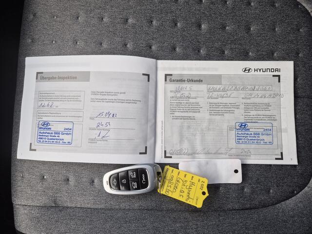 Hyundai IONIQ 5 Connect 73kWh Automaat / 20" Lounge Wielen / Apple Carplay Android Auto / WLTP bereik 451 km / Trekgewicht 1600 kg / Stuur-, Stoel en Achterbankverwarming / Adaptief CC / Elektrische achterklep / Achteruitrijcamera /