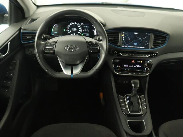 Hyundai IONIQ 1.6 GDi Comfort | Xenon | Carplay | Camera | Adaptive cruise | Keyless | Navigatie | Parkeerhulp | Climate control