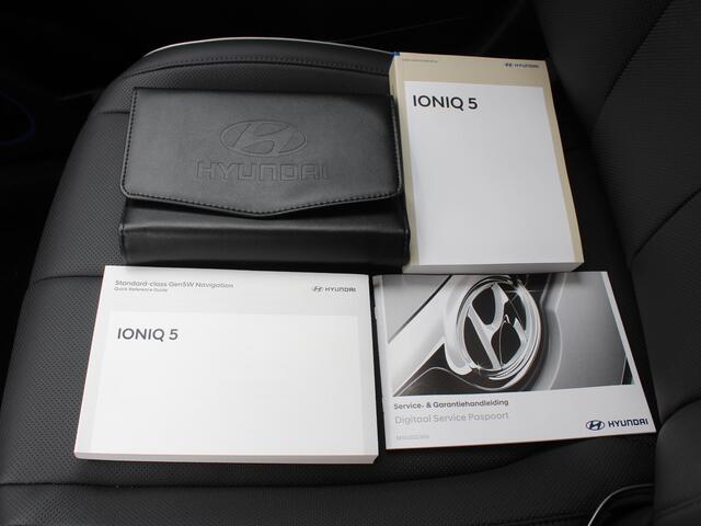 Hyundai IONIQ 5 Connect+ AWD 77.4 kWh / Navigatie + Apple Carplay/Android Auto / Warmtepomp / Stoel- & Stuurverwarming / Cruise Control Adaptief / Bose /