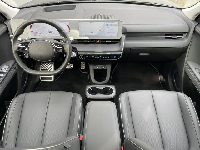 Hyundai IONIQ 5 Lounge AWD 77,4 kWh Automaat / Nederlandse auto / Unieke KM-stand / Apple Carplay/Android auto / Panoramadak / Head up Display / BOSE Audio / Achteruitrijcamera / Elektische achterklep