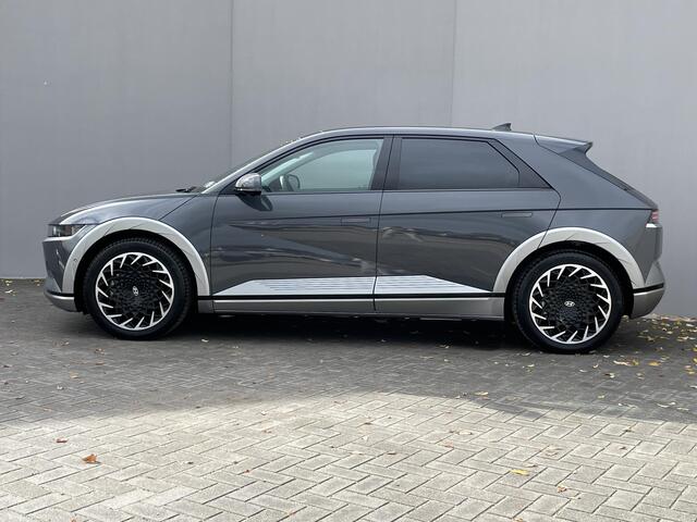 Hyundai IONIQ 5 Lounge AWD 77,4 kWh Automaat / Nederlandse auto / Unieke KM-stand / Apple Carplay/Android auto / Panoramadak / Head up Display / BOSE Audio / Achteruitrijcamera / Elektische achterklep