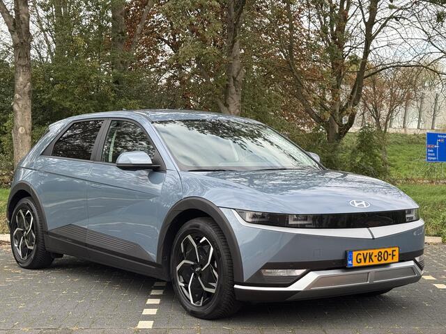Hyundai IONIQ 5 Connect+ 77.4 kWh | Lederen bekleding | Warmtepomp & V2L | Geïntegreerde navigatie | Apple Carplay & Android Auto | Adaptieve Cruisecontrol | Camera | Warmtepomp | Stoel/-Stuur verwarming |