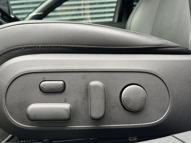 Hyundai IONIQ 6 Lounge 77.4 kWh | Lederen bekleding elektrisch verstelbaar| Warmtepomp | Bose speakers | Adaptieve cruisecontrol | World car of the year 2023 |