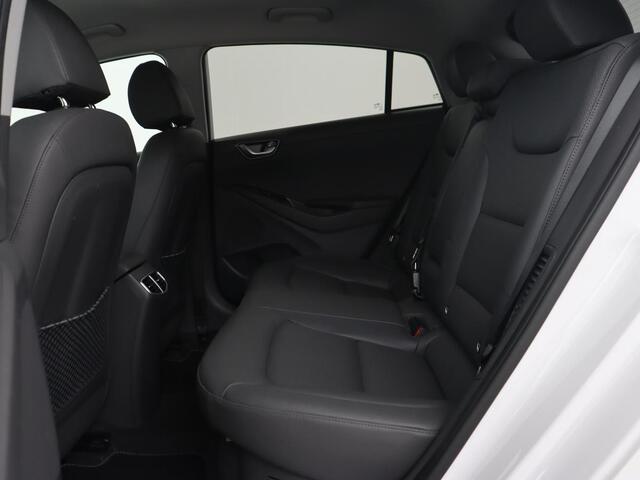 Hyundai IONIQ 1.6 GDi PHEV Premium | Stoelventilatie | Leder | Memory | Adaptive cruise | Stoel & stuurverwarming | Carplay | Navigatie | Camera | Plug In