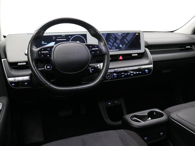 Hyundai IONIQ 5 Style 73kWh Automaat / Trekhaak (afneembaar) / 3 Fase laden / 1600KG Trekgewicht / Navigatie / Stoel & Stuurwiel verwarming voor / Achteruitrijcamera / Keyless Entry /
