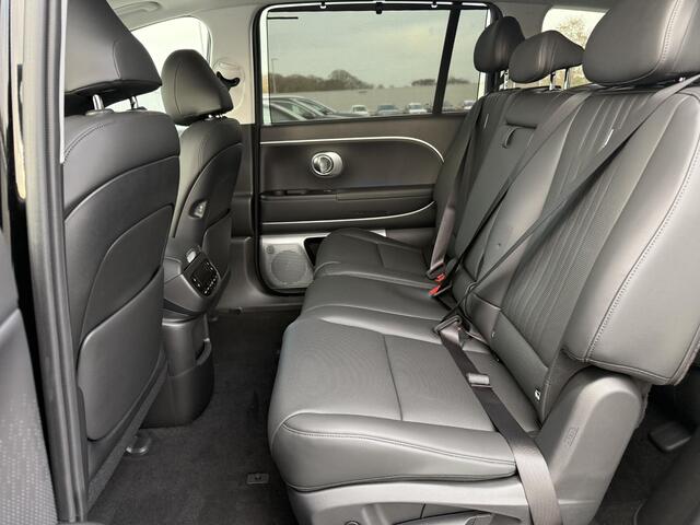 Hyundai IONIQ 9 Lounge AWD 7p. 110.3 kWh / Demo voordeel ¤8570,- Direct beschikbaar / Stoelmassage / Stoel- & Stuurverwarming / Stoelverkoeling Voor + Achter / glazen Schuif- & Kanteldak / 360 Camera /