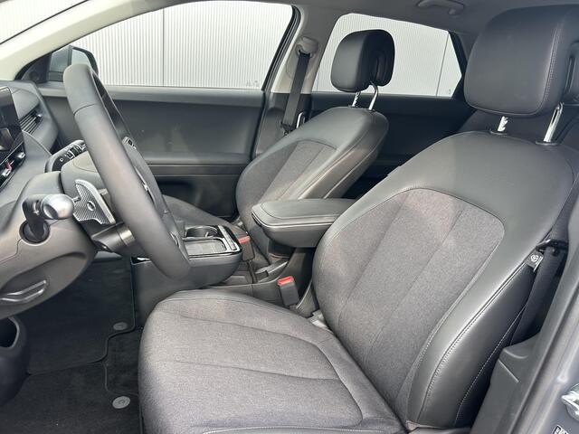 Hyundai IONIQ 5 Connect 84 kWh / Cruise Control Adaptief / Climate Control / Stoel en Stuurwiel verwarming voorzijde / Navigatie /