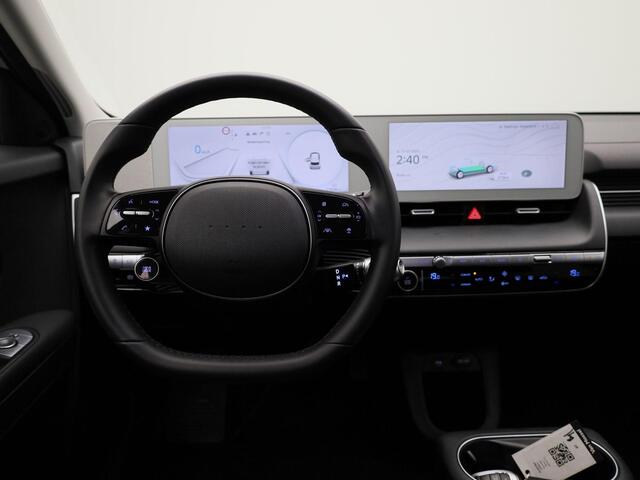 Hyundai IONIQ 5 77.4kWh Core | Navigatie | Apple & Android Carplay | Trekhaak Afneembaar | Climate Control | Parkeersensoren Voor & Achter | Achteruitrijcamera | Stoelverwarming | Adaptieve Cruise Control |