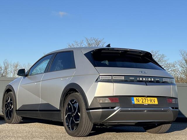 Hyundai IONIQ 5 Connect 58kWh 170pk | WEGKLAPBARE TREKHAAK | ELEKTRISCH VERSTELBARE LUXE BEKLEDING | ACHTERKLEP ELEKTRISCH | ADAPTIEVE CRUISECONTROL | MULTIMEDIA & NAVIGATIESYSTEEM |