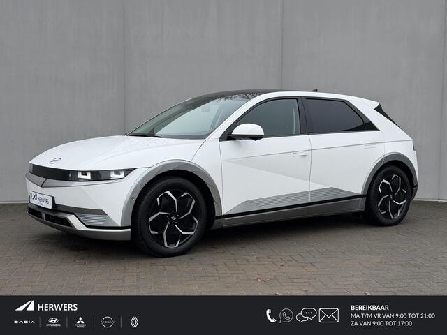 Hyundai IONIQ 5 Lounge AWD 77.4 kWh Automaat 325Pk / SOH 100% / Panoramadak / Dealer onderhouden / 1.600 kg Trekhaak / Fabrieksgarantie tot 2-2027 / 8 Jaar Batterij Garantie / Warmtepomp / ACC / HUD / 360 Camera / Elektr. Stoelen / Stoel Verwarming / Stoel Ventilatie /
