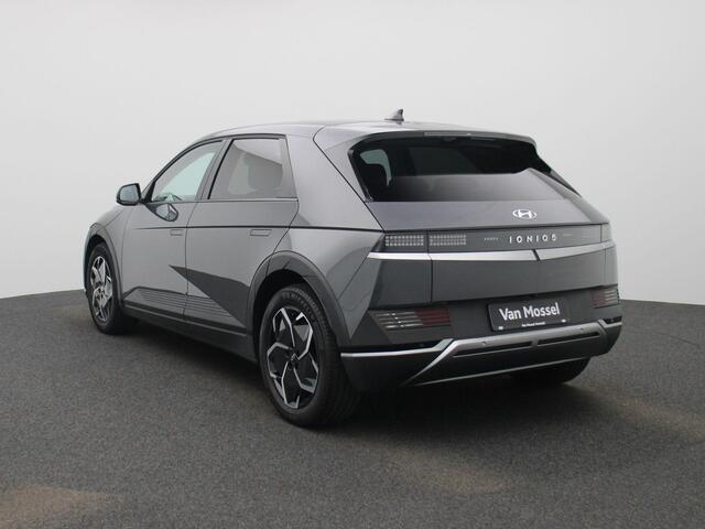 Hyundai IONIQ 5 77.4kWh Core |BTW |WLTP 507 km |Navigatie |Apple & Android Carplay |(Adapt) Cruise & Climate Control |Parkeersensoren Voor & Achter |Achteruitrijcamera | Stoel & Stuurverwarming |
