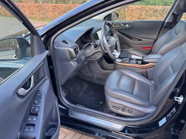 Hyundai IONIQ Premium EV 28KWH SOH 99,9%/Leer/Led/Schuif-Kanteldak/Adcruise/Acarplay