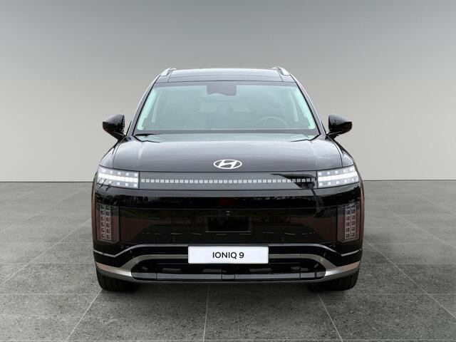 Hyundai IONIQ 9 Lounge AWD+ 7p. 110.3 kWh ¤ 3850 KORTING | 7-PERSOONS | SCHUIF/KANTELDAK | ULTRAVIOLET CLEANING | 2.500KG TREKGEWICHT (GEREMD) |