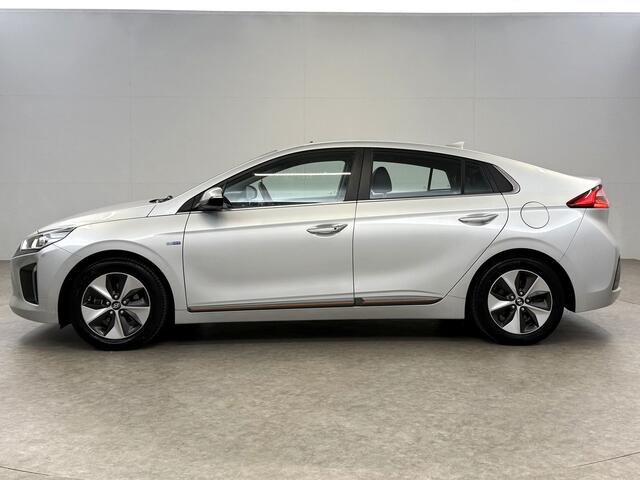 Hyundai IONIQ Premium EV 28 kWh | Snelladen | SOH 87% | Pano | Virtual | Camera | Carplay | Memory | Stoelverw/verkoeling | NAP