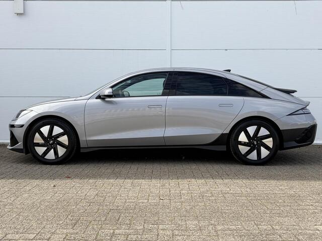 Hyundai IONIQ 6 Connect 77.4 kWh / Achterstoelen verwarmd / Apple Carplay/Android Auto / Cruise control adaptief met Stop&Go en stuurhulp /
