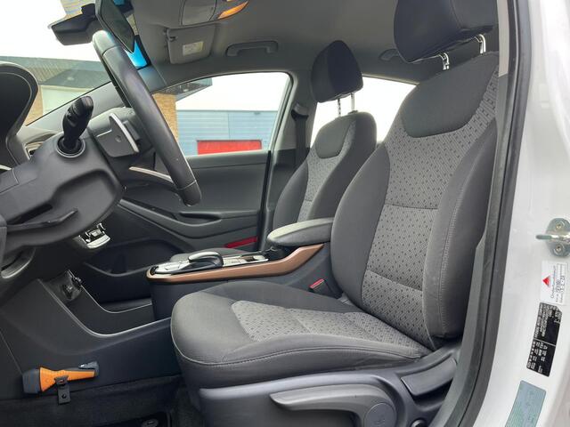 Hyundai IONIQ Comfort EV | Adap. Cruise Control | Carplay | Camera | Infinity geluidsysteem | Elek. Verstelbare Spiegels