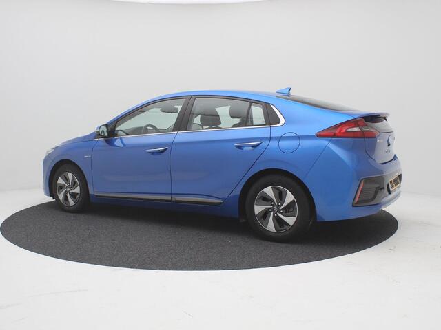 Hyundai IONIQ 1.6 GDi Premium Automaat / Hybride / Adaptieve Cruise Control / Navigatie / Lederen bekleding / Dealer onderhouden / Airco Climat Control / Schuif/kanteldak / Elektrische bestuurdersstoel met geheugenfunctie / Keyless Entry & Start & Go /