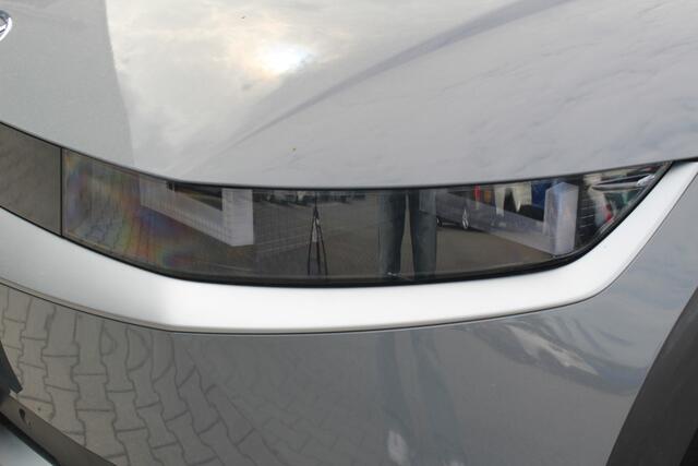 Hyundai IONIQ 5 Connect AWD 77.4 kWh | Incl. 12 Maanden garantie | Trekhaak | Adaptieve Cruise | Climate Control | Apple Carplay/Android Auto | Stoelverwarming | Stuurverwarming | Elektrische voorstoel | Parkeersensoren | Parkeercamera |