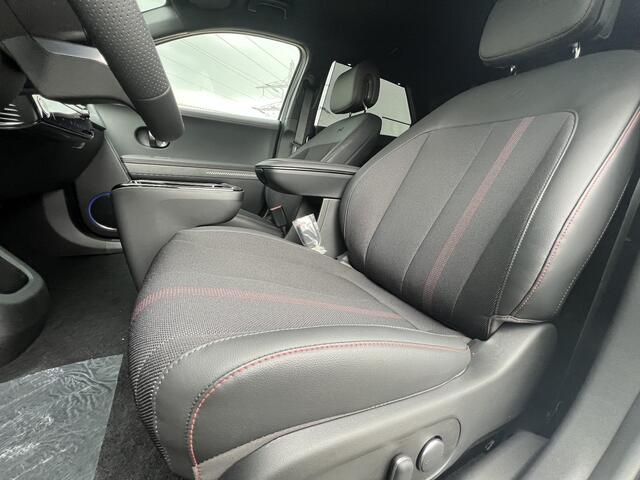 Hyundai IONIQ 5 N Line Business 84 kWh | Uit voorraad leverbaar! | Achteruitrijcamera | Stoelverwarming | Stuurverwarming | Elektrische stoelen | Verschuifbare 2e zitrij | Elektrische achterklep | Parkeersensoren voor/achter | Draadloze applecarplay en android auto |