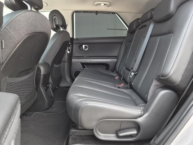 Hyundai IONIQ 5 Lounge 73kWh / SOH 100% / Dealer onderhouden / Fabrieksgarantie tot 03-2028 / Solar dak / CCS snelladen / WLTP 451 km / CCS snelladen / Afn. trekhaak 1.600 kg / Bose Audio Systeem / Head Up Display / Elektrische achterklep / Stuur- Stoel & Achterbank ve