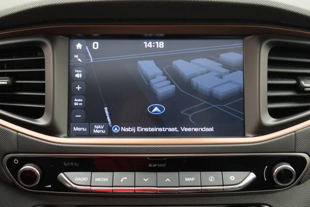 Hyundai IONIQ Premium EV SOH 99%, Leer, Schuif-/Kanteldak, Camera, Apple Carplay, ACC, Trekhaak, PDC