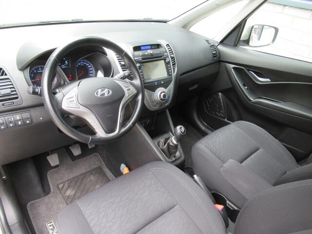 Hyundai IX20 1.4i Go! Airco | cruise | tr.haak | LM velgen | Navi | Camera
