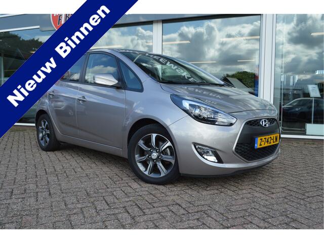 Hyundai IX20 1.6i Premium Automaat | Navi | Cruise C. | Parkeercamera voor + achter