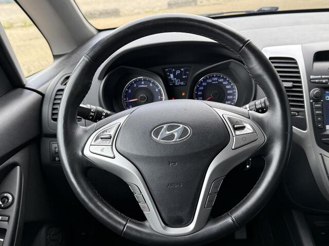 Hyundai IX20 1.6i Premium 125PK | AUTOMAAT | Stoel & Stuur Verwarming | Achteruitrijcamera | Navigatie | Lichtmetalen Velgen |