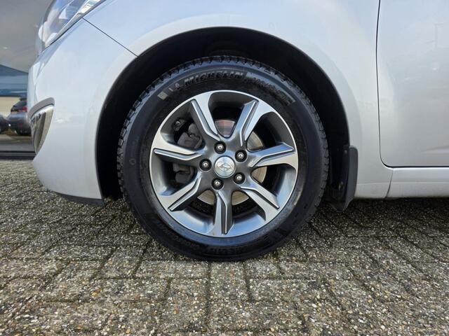 Hyundai IX20 1.6I PREMIUM AUTOMAAT PANO/CLIMA/CRUISE/NAVI/TREKHAAK