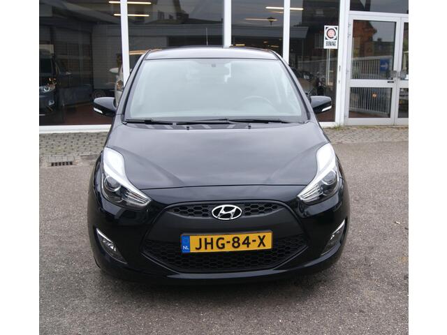 Hyundai IX20 1.6i Go! Navi,Camera,Clima,RIJKLAARPRIJS!!