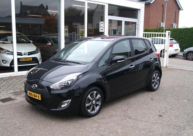 Hyundai IX20 1.6i Go! Navi,Camera,Clima,RIJKLAARPRIJS!!