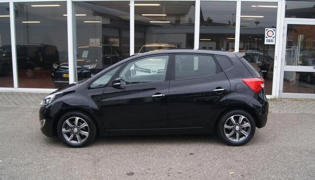 Hyundai IX20 1.6i Go! Navi,Camera,Clima,RIJKLAARPRIJS!!