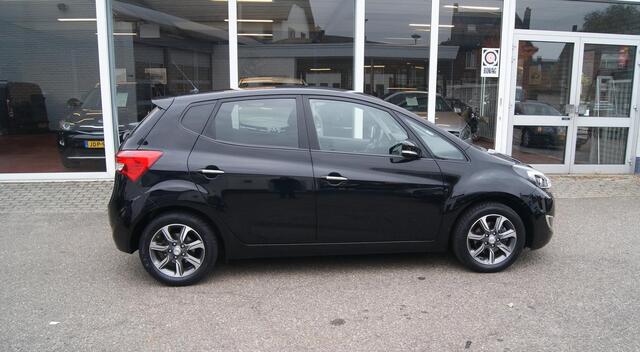 Hyundai IX20 1.6i Go! Navi,Camera,Clima,RIJKLAARPRIJS!!