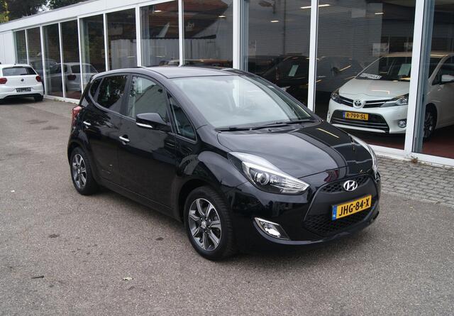 Hyundai IX20 1.6i Go! Navi,Camera,Clima,RIJKLAARPRIJS!!