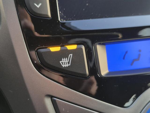 Hyundai IX20 1.6i Go! Automaat / 1e eigenaars auto / Compleet Hyundai Dealer Onderhouden / Uniek / Stuur-, en Stoelverwarming / Achteruitrijcamera / Cruise control / Navigatie / Parkeersensoren achter / Climate control /