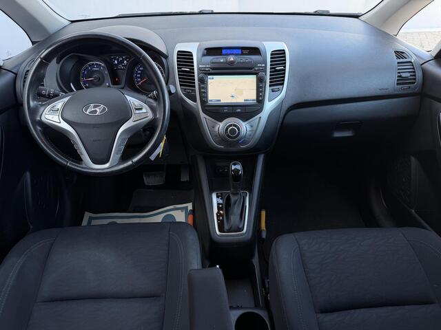Hyundai IX20 1.6i Go! / Navigatie / Achteruitrij Camera / Origineel Nederlandse auto / Parkeersensoren / Airco / NAP / Elektr. Ramen / Centrale Deur Vergrendeling / Metallic Lak /