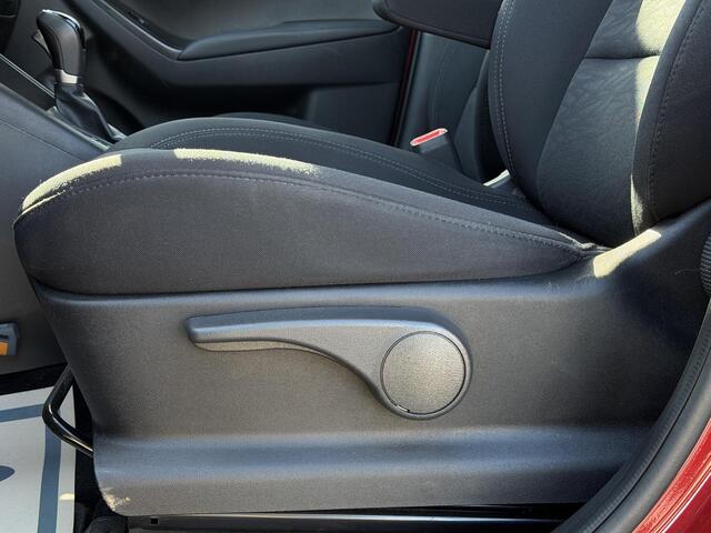 Hyundai IX20 1.6i Go! / Navigatie / Achteruitrij Camera / Origineel Nederlandse auto / Parkeersensoren / Airco / NAP / Elektr. Ramen / Centrale Deur Vergrendeling / Metallic Lak /