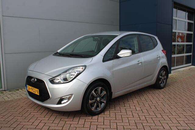 Hyundai IX20 1.6i 125pk Go! Airco Navi Camera 1e eigenaar 38.284km