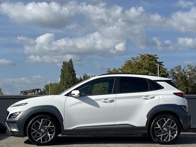 Hyundai Kona 1.6 GDI HEV Automaat X Line | 18'' Bi-color Lmv | Achteruitrijcamera | Apple Carplay/Android Auto | Cruisecontrol | Donker getint glas Draadloze telefoonoplader | Pdc Voor en achter |
