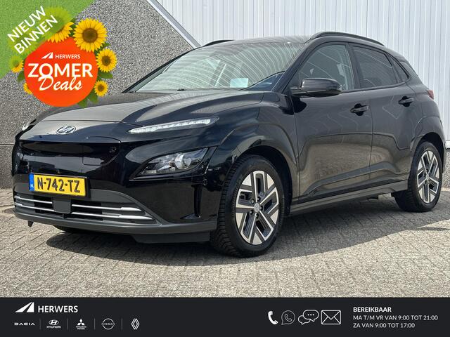 Hyundai Kona EV Fashion 64 kWh / Apple Carplay & Android Auto / 3 Fase / Achteruitrijcamera /1e Eigenaar / Dealer onderhouden / Parkeersensoren achter / Allseasonbanden /