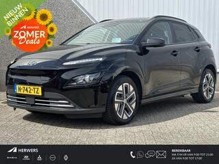 hyundai-kona-ev-fashion-64-kwh---ap