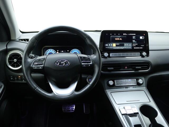 Hyundai Kona EV Premium 64 kWh | Afn. Trekhaak | achteruitrijcamera |